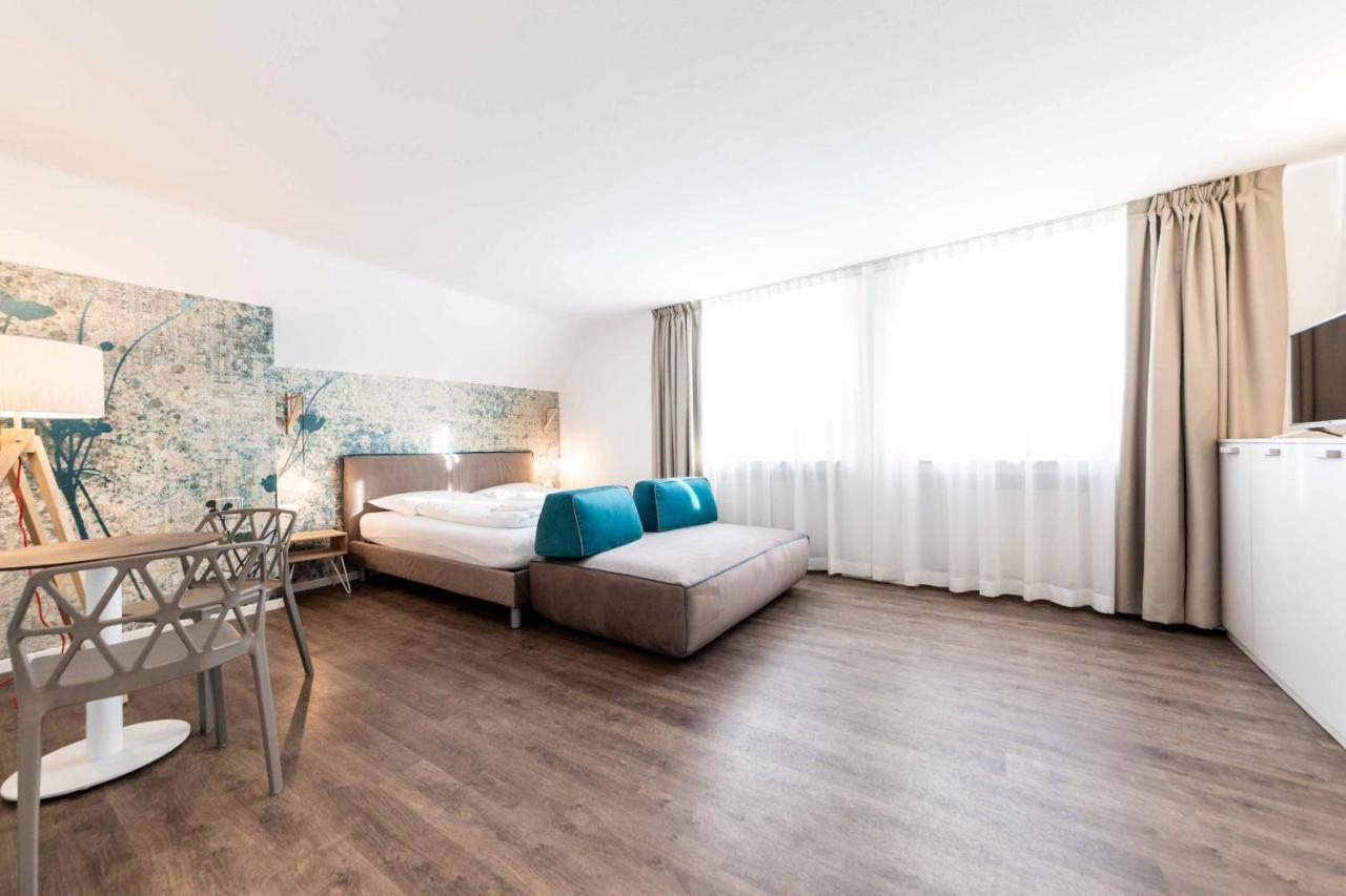 Stay Cooper L Guesthouse Zum Loewen Merano Kültér fotó