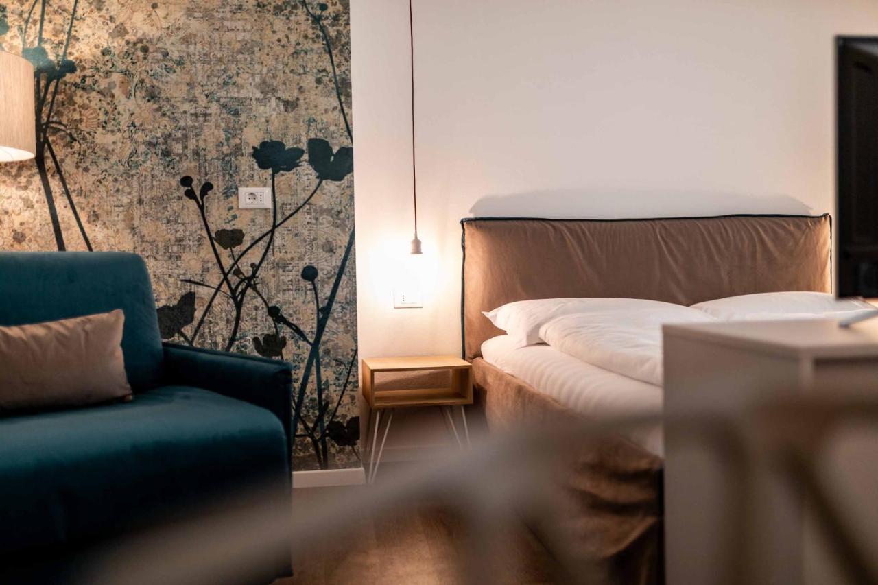 Stay Cooper L Guesthouse Zum Loewen Merano Kültér fotó