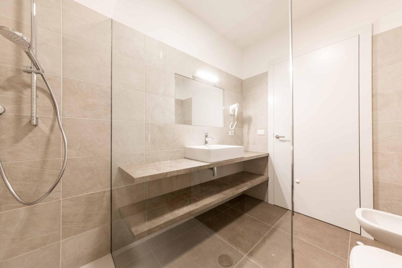 Stay Cooper L Guesthouse Zum Loewen Merano Kültér fotó